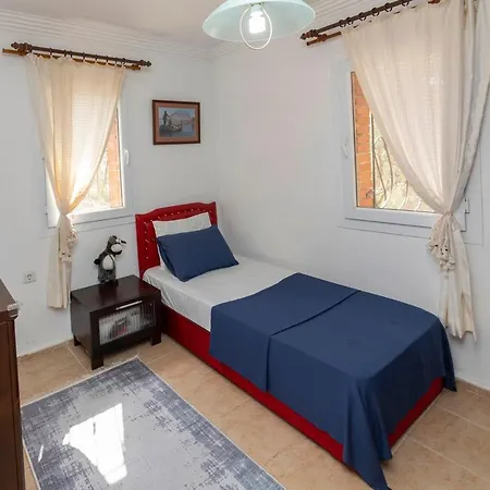 Splendid Villa Surrounded By Nature Near Milas-Bodrum Airport ヴィラ *