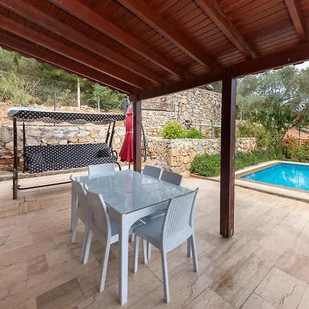 Splendid Villa Surrounded By Nature Near Milas-Bodrum Airport Gulluk